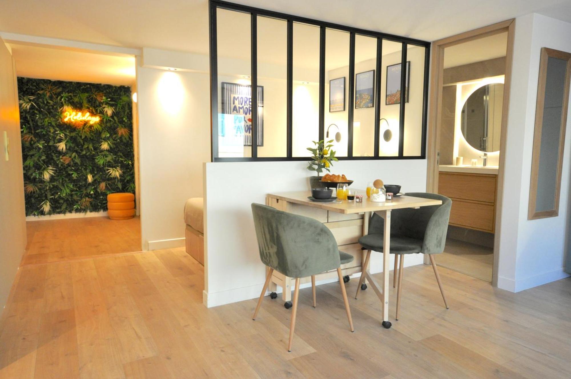 Monaco # Menton - 4 Persons - Hypercenter - Private Parking - Full Renovated - Clim - Fast Wifi - Beach And Sun Екстер'єр фото
