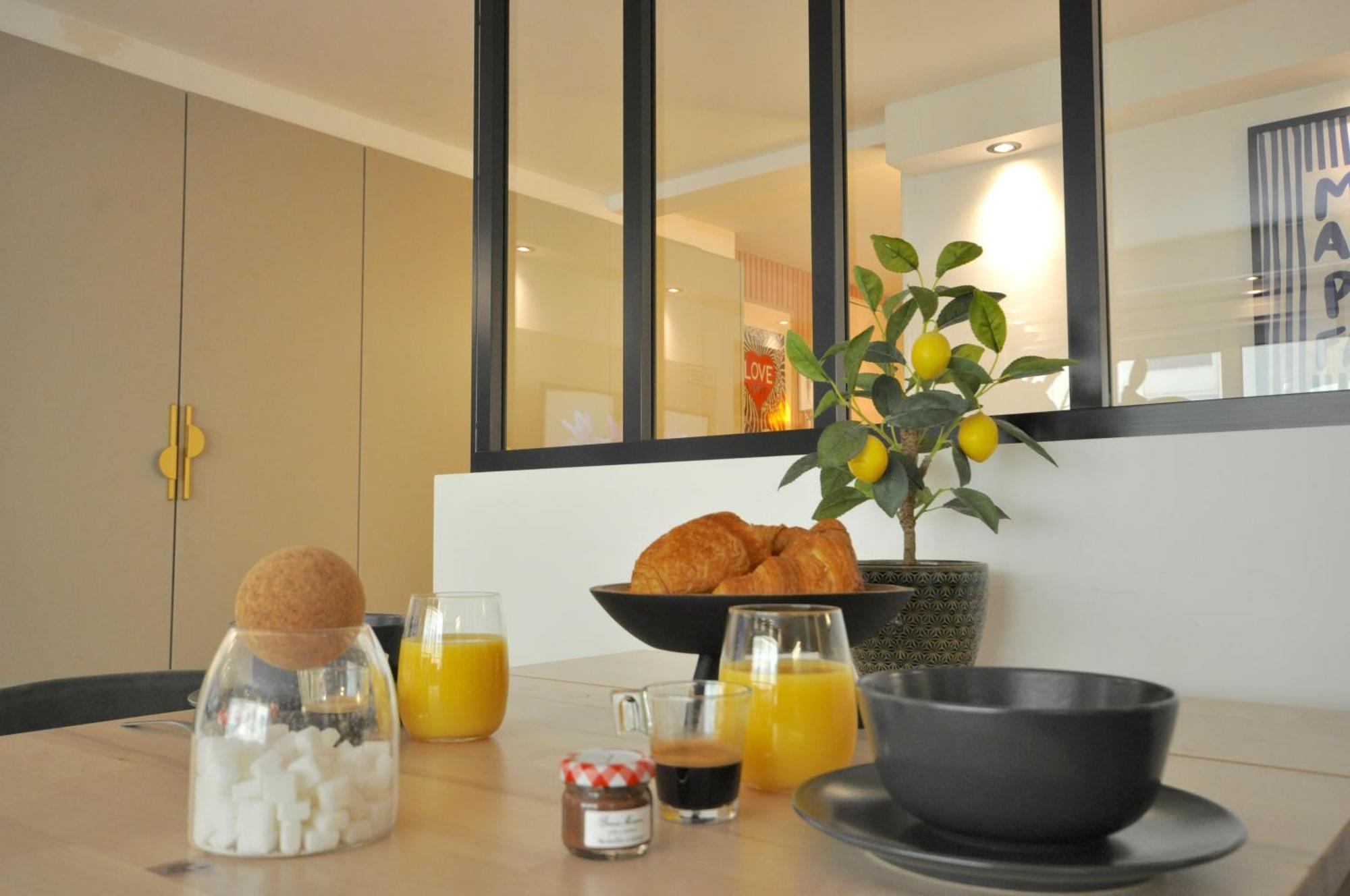 Monaco # Menton - 4 Persons - Hypercenter - Private Parking - Full Renovated - Clim - Fast Wifi - Beach And Sun Екстер'єр фото